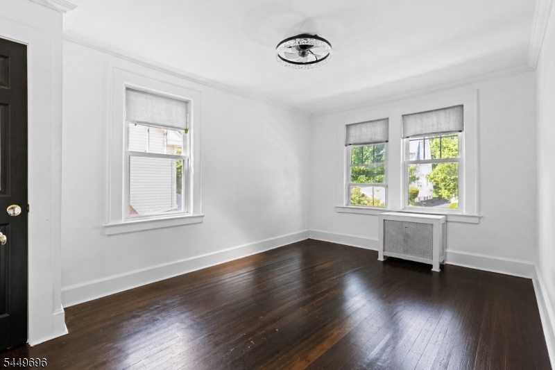 4 James Ct
