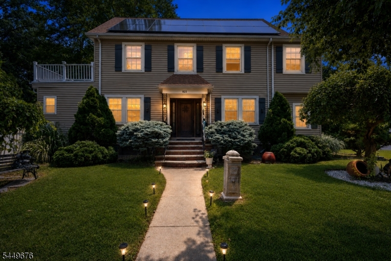 821 Wyoming Ave