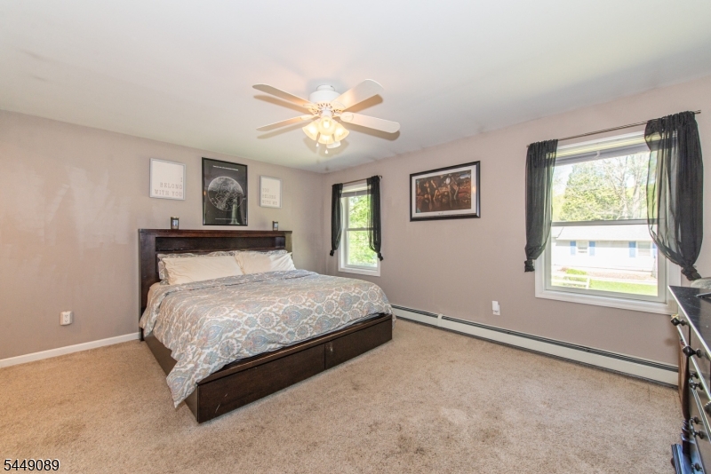 88 Crescent Dr