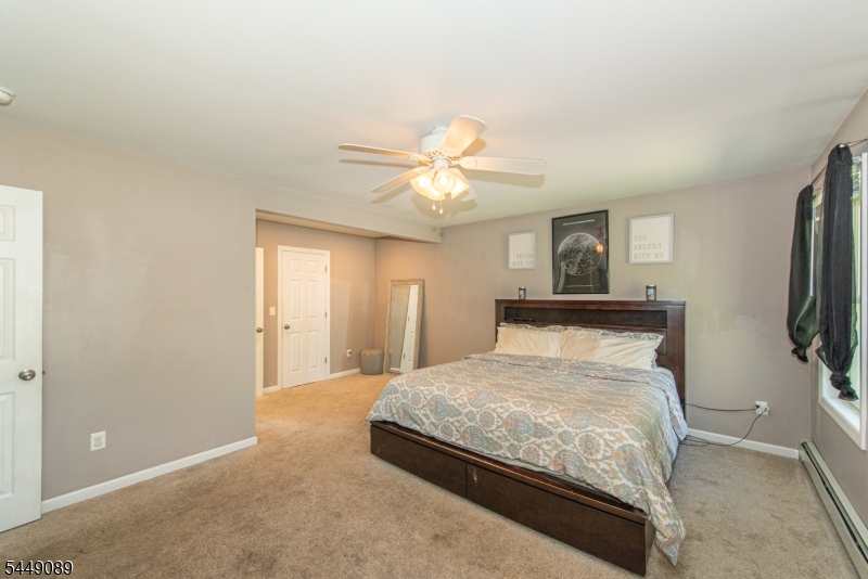 88 Crescent Dr