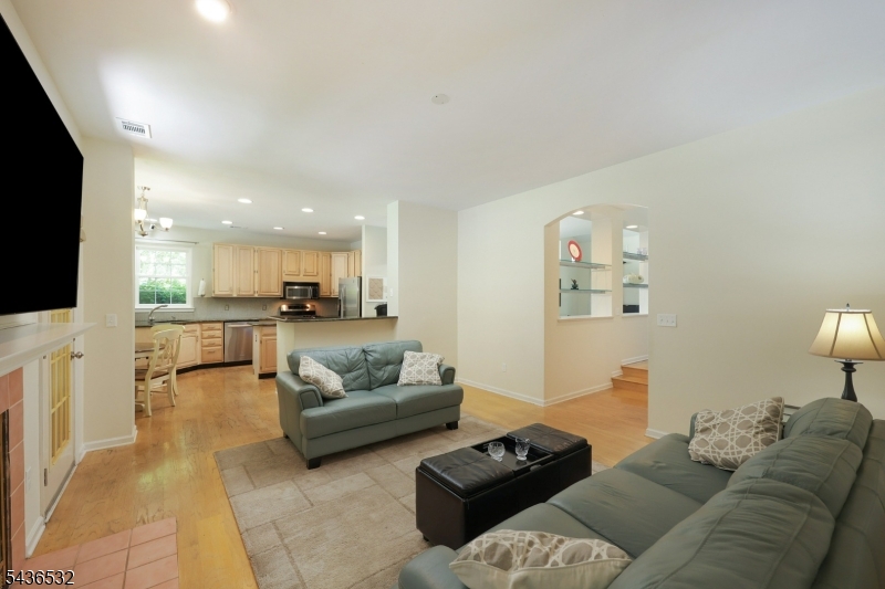 48 Huntington Rd