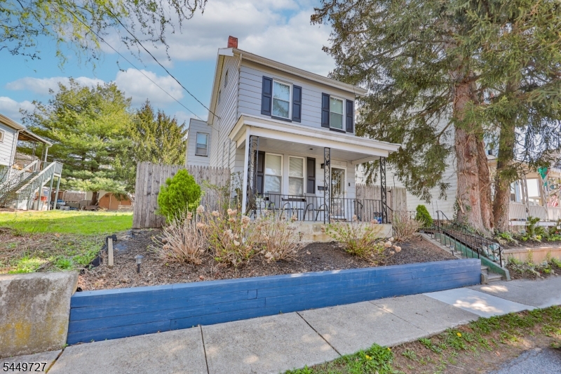 389 Grant St