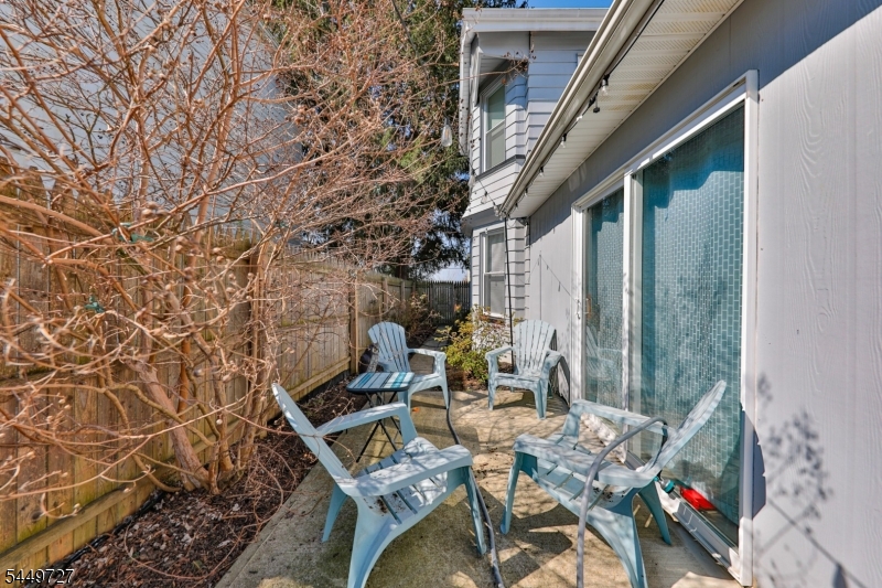 389 Grant St