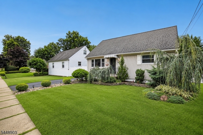 48 Merkel Dr