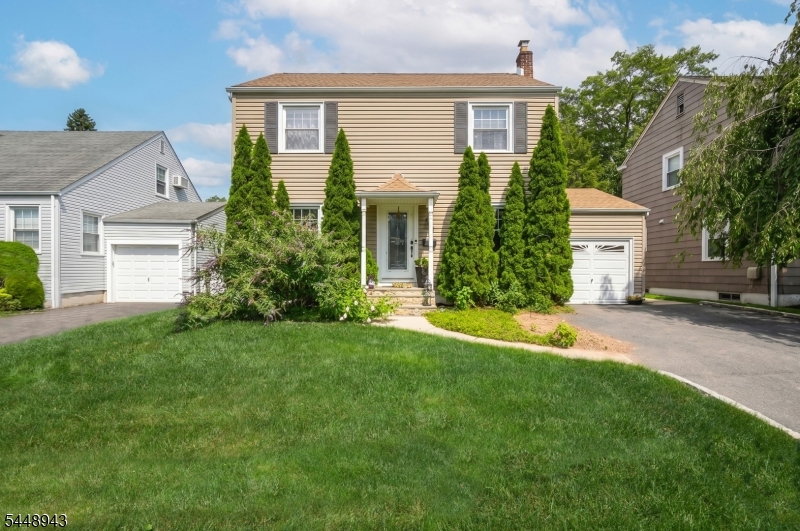473 Whitewood Rd