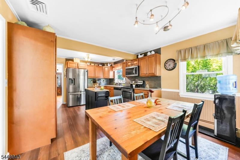 473 Whitewood Rd