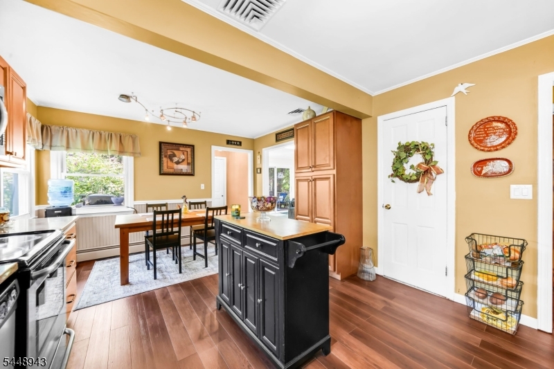 473 Whitewood Rd