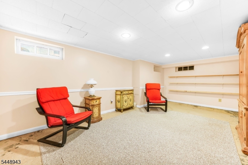 473 Whitewood Rd