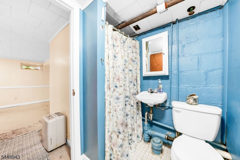 473 Whitewood Rd