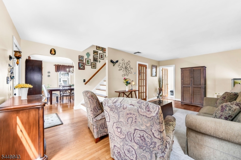 473 Whitewood Rd