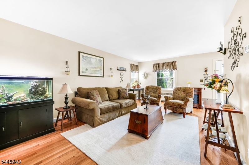 473 Whitewood Rd