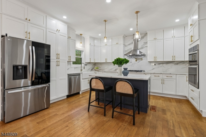 6 Ridgedale Ave