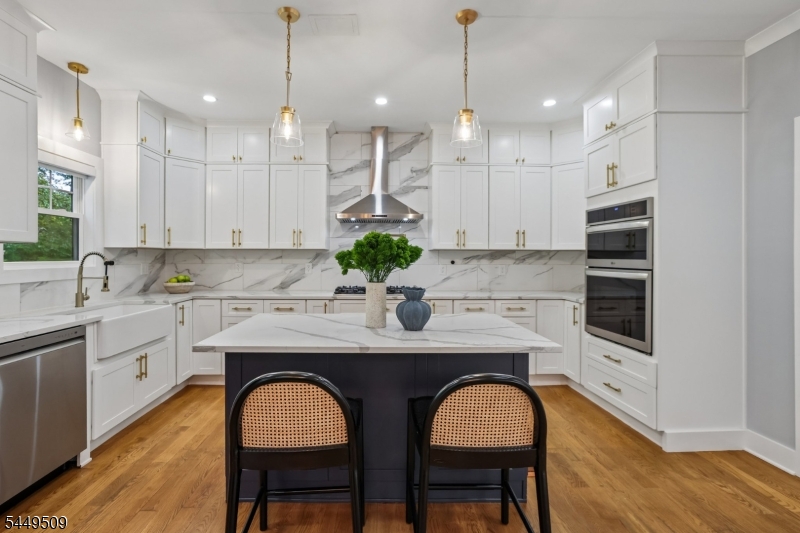 6 Ridgedale Ave
