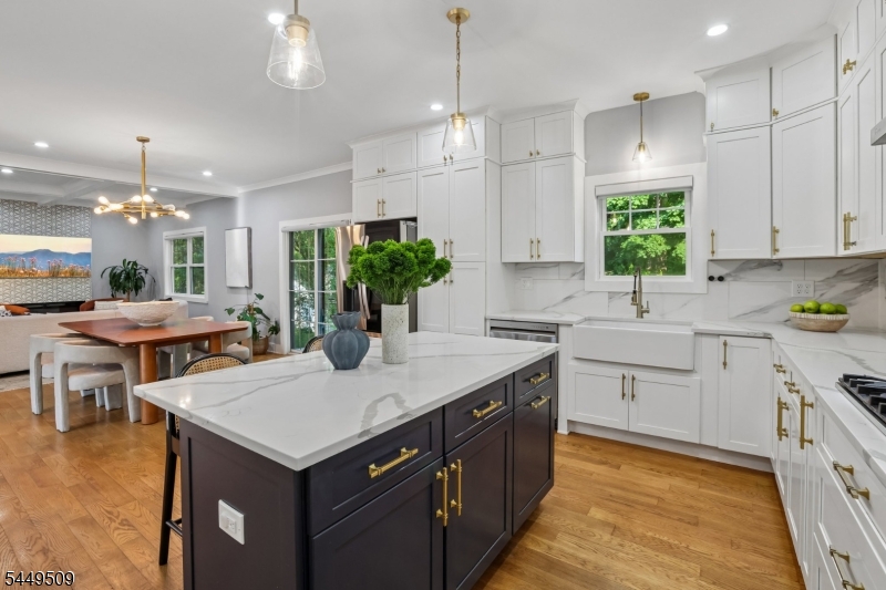 6 Ridgedale Ave