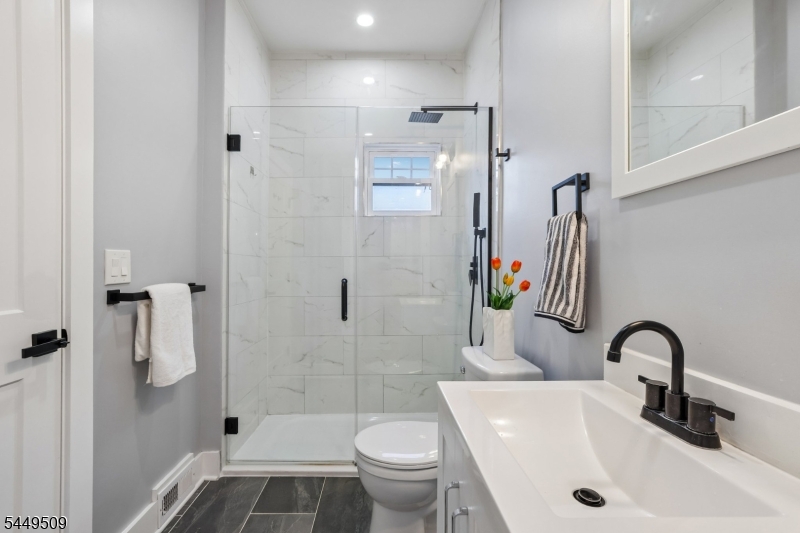 6 Ridgedale Ave