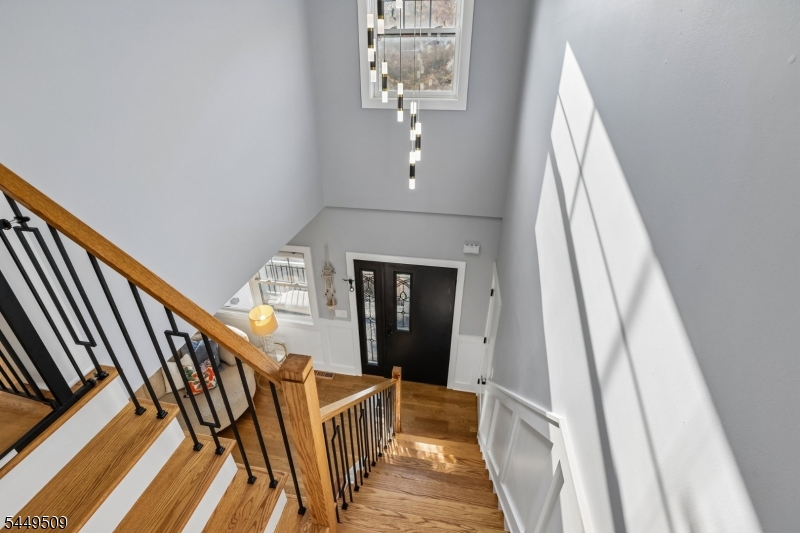 6 Ridgedale Ave