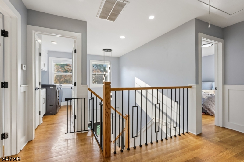 6 Ridgedale Ave