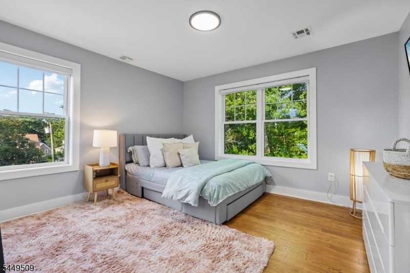 6 Ridgedale Ave