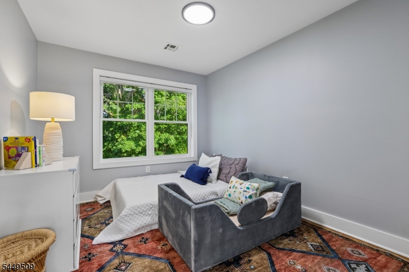6 Ridgedale Ave