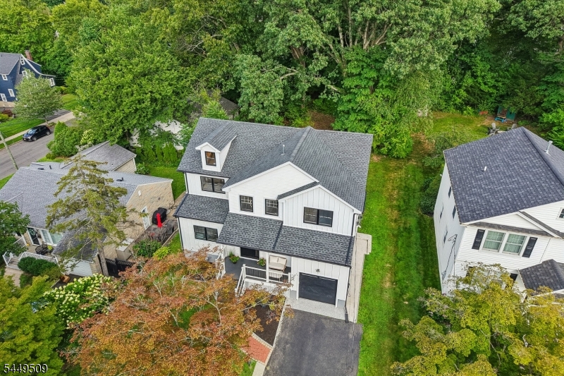 6 Ridgedale Ave