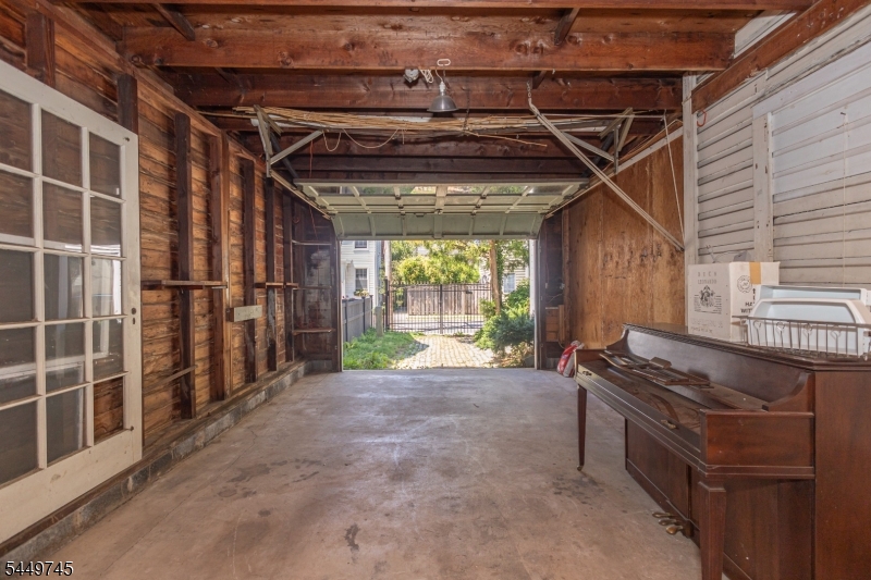 35 Perry St