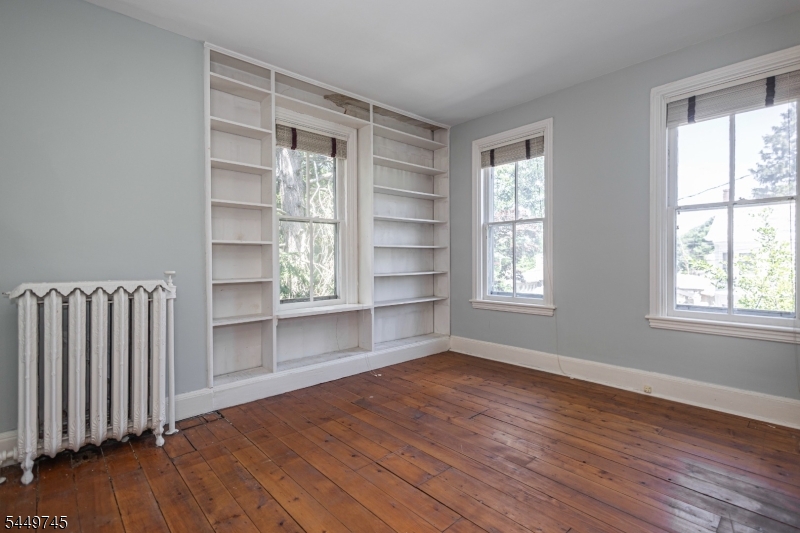 35 Perry St