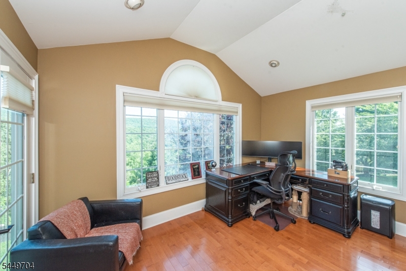 108 Finch Rd