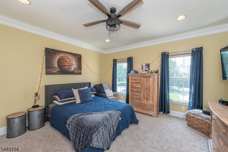 108 Finch Rd