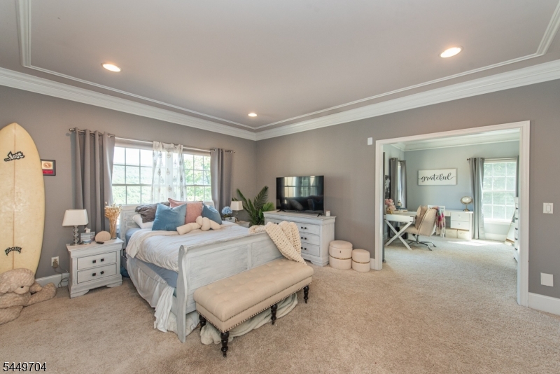 108 Finch Rd