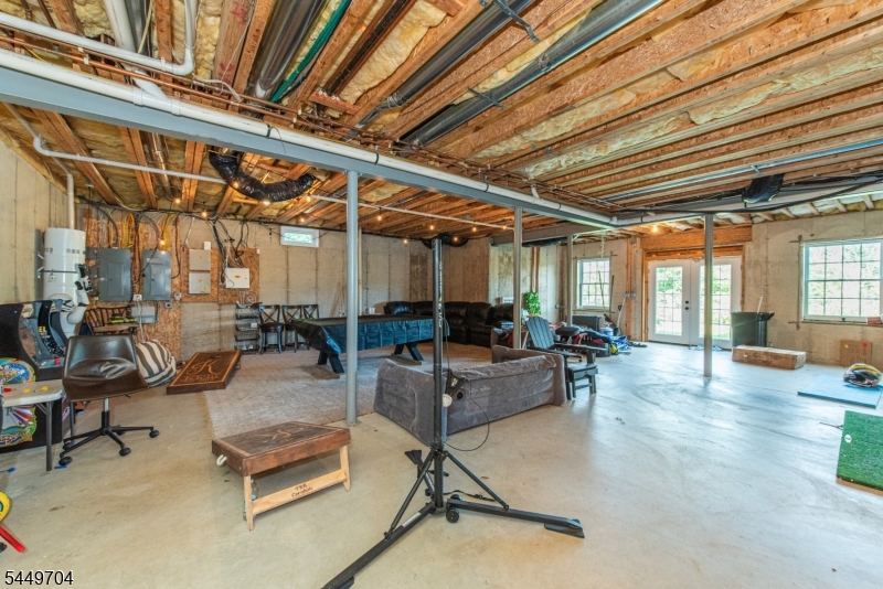 108 Finch Rd