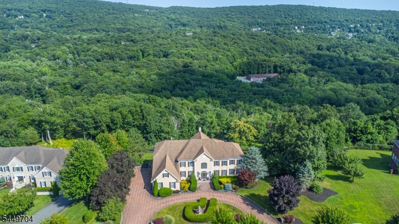 108 Finch Rd