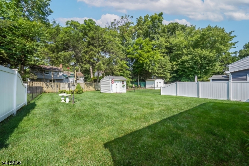 63 Hazel Ave