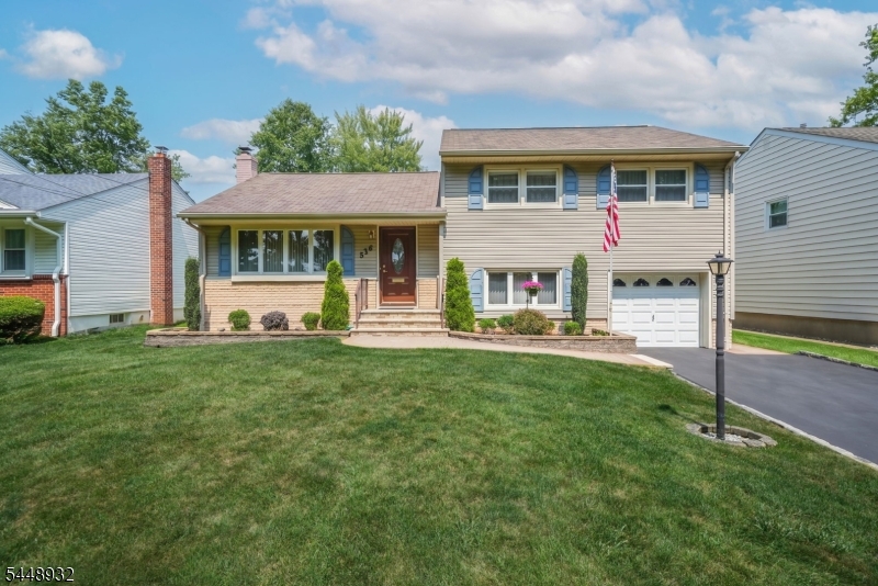 536 Fairway Dr