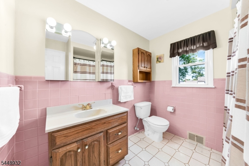 536 Fairway Dr
