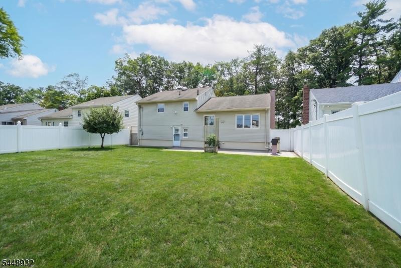536 Fairway Dr