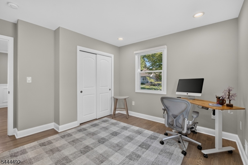 61 Bart Pl