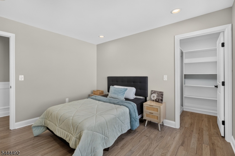 61 Bart Pl