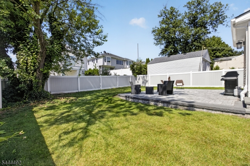 61 Bart Pl