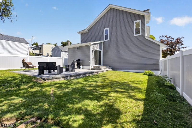 61 Bart Pl