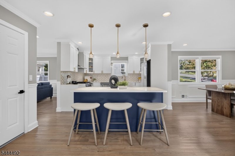 61 Bart Pl
