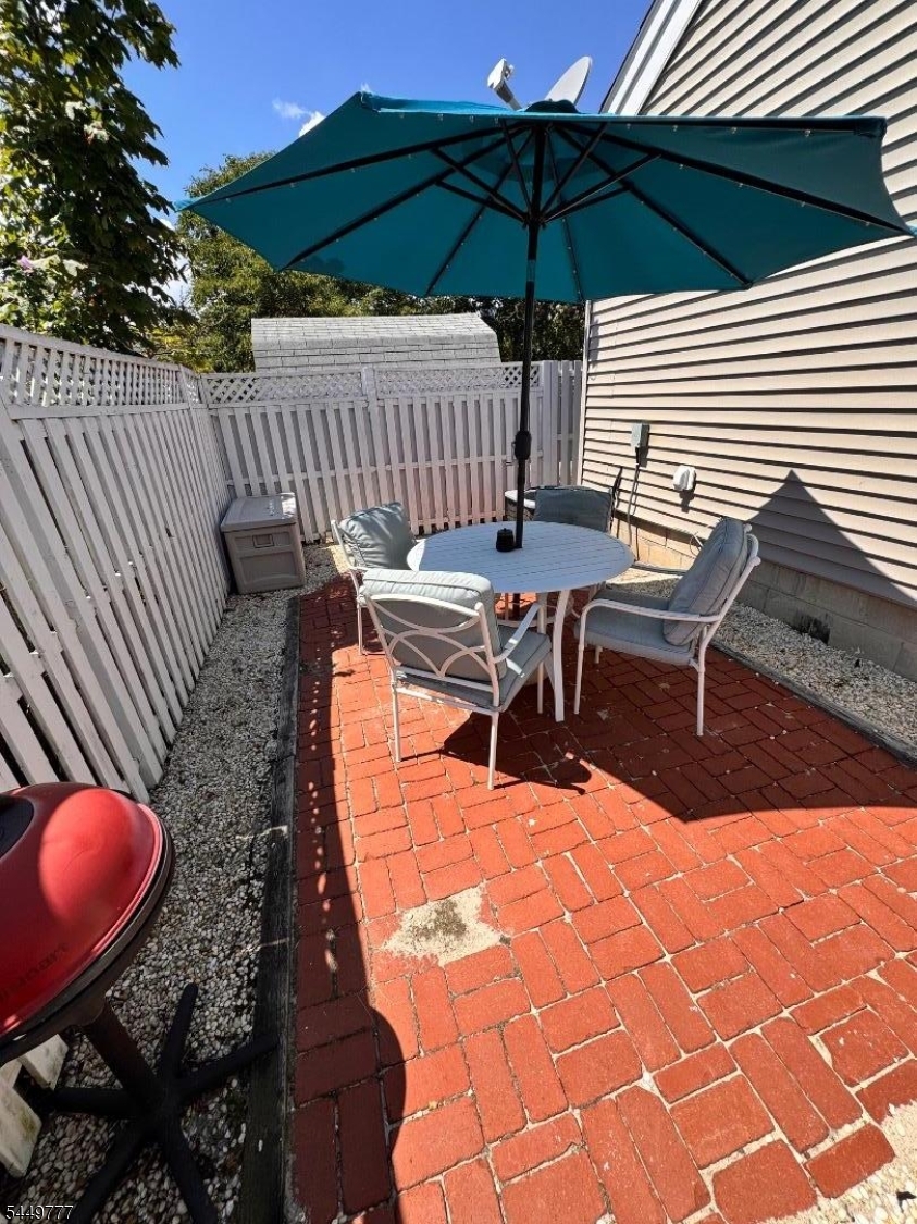 257 Sheridan Ave