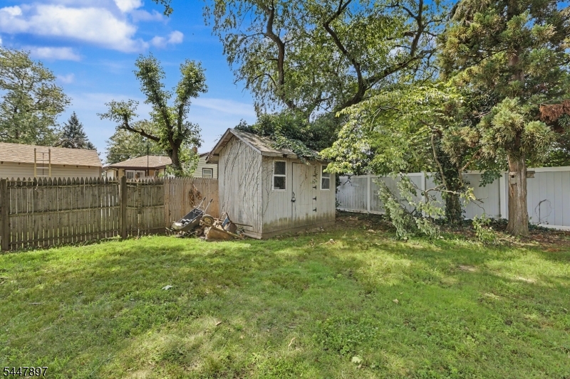 92 Silver Lake Ave