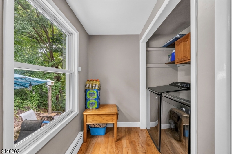 102 Meadow Rd