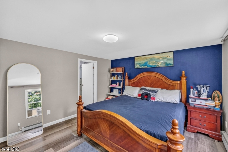 102 Meadow Rd