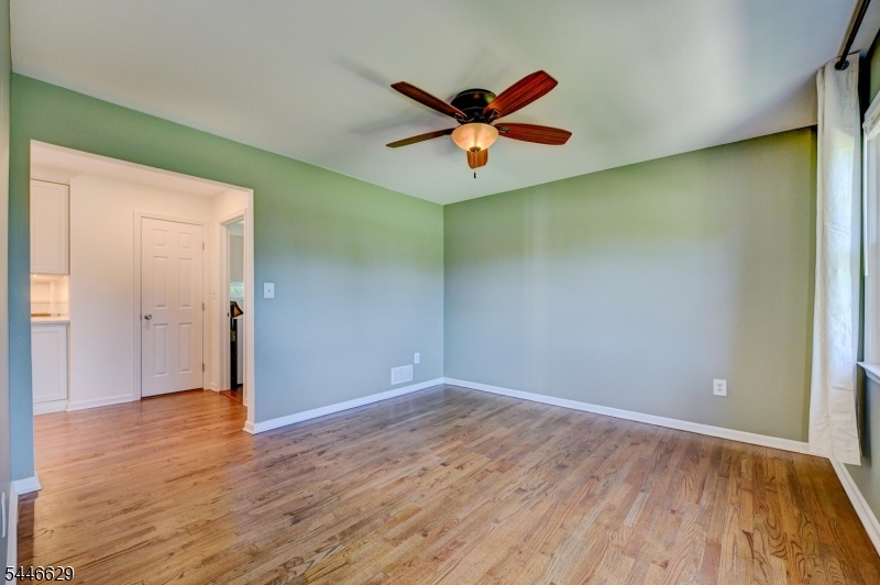 110 Hill Top Ln