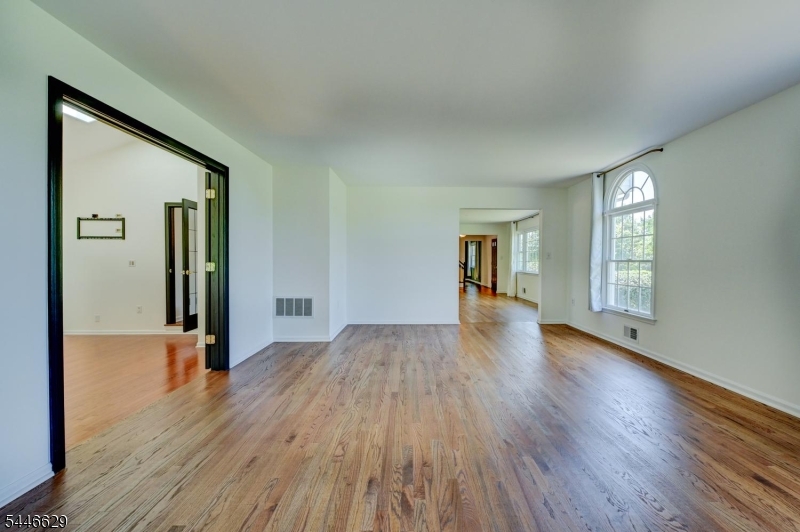 110 Hill Top Ln