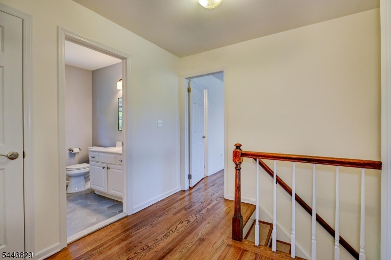 110 Hill Top Ln
