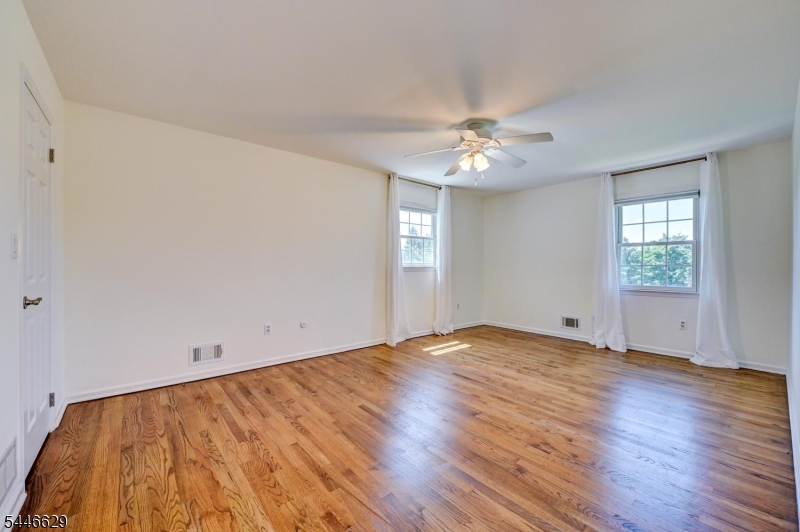 110 Hill Top Ln