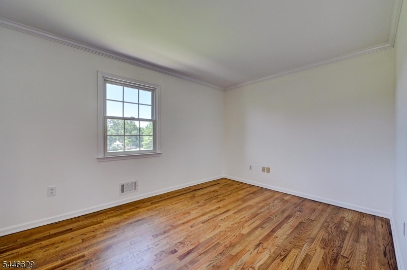 110 Hill Top Ln