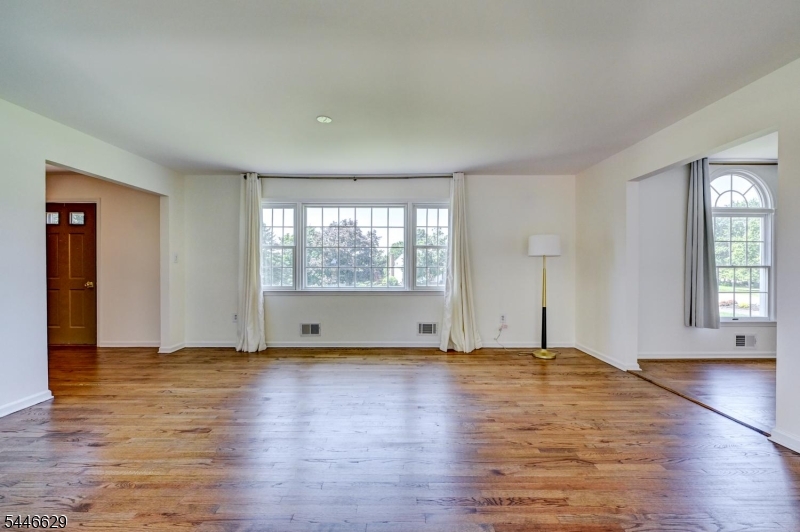 110 Hill Top Ln